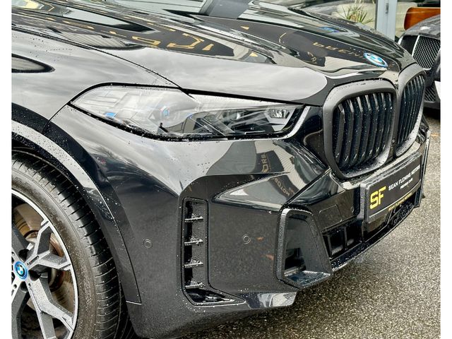 Image for 2025 BMW X5 ++TECH PACK / SKY LOUNGE++ XDRIVE50E M SPORT AUTO