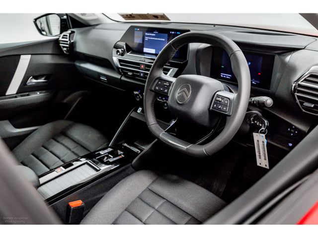 Image for 2025 Citroen C4 ë-PLUS 54kWh 156HP