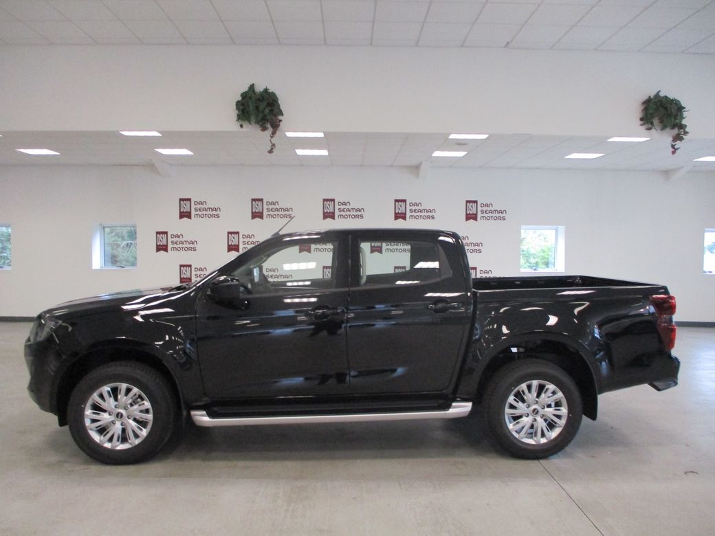 Image for 2025 Isuzu D-MAX L CREW CAB PICK UP 4X4