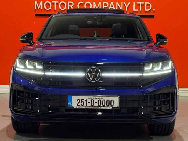 Image for 2025 Volkswagen Touareg V6 R TSI #2