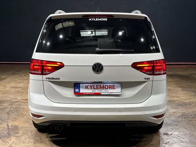 Image for 2017 Volkswagen Touran 1.4 TSI HIGH LINE MPV 7 SEATER - FACTORY ALLOYS - REVERSE CAMERA - CRUISE CONTROL