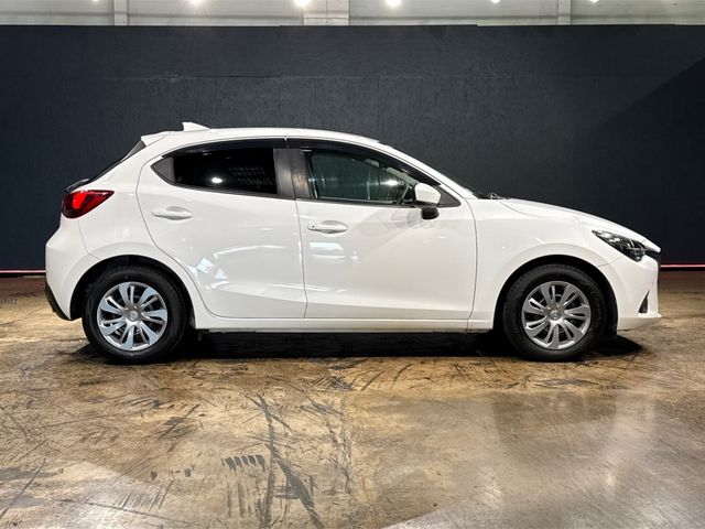 Image for 2018 Mazda Demio 1.3 AUTOMATIC - PARKING SENSORS - MULTI FUNCTION STEERING WHEEL