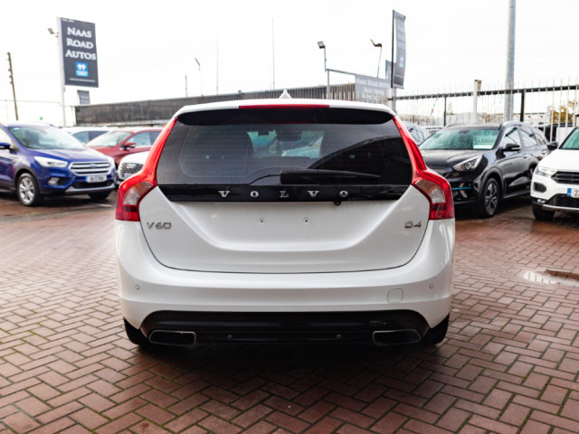 Image for 2016 Volvo V60 2.0D4 SE LUXURY DELUXE 5DR ESTATE AUTOMATIC // MINT CONDITION WITH ONLY 96, 000 KMS // BUY WITH CONFIDENCE AA AND SIMI APPROVED DEALER 2025 // FINANCE ARRANGED // ALL TRADE INS WELCOME // 
