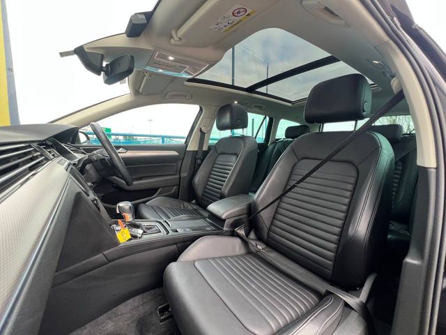 Image for 2016 Volkswagen Passat GTE VARIANT 1.4 HYBRID // OPENING PAN ROOF // APPLE CARPLAY/ANDROID AUTO // DRIVER MASSAGE SEAT
