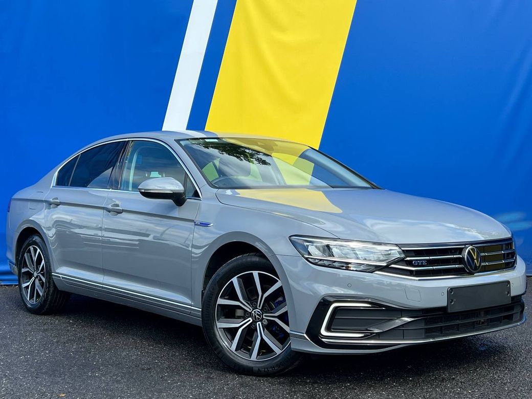 Image for 2022 Volkswagen Passat GTE 1.4 TSI PLUG-IN HYBRID AUTO // LEATHER HEATED SEATS // APPLE CARPLAY/ANDROID AUTO // ADAPTIVE CRUISE CONTROL