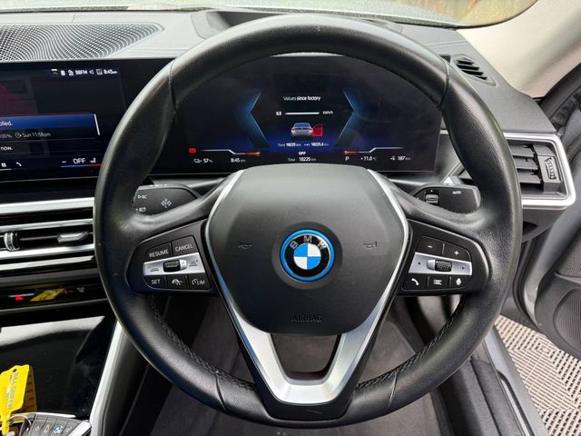 Image for 2024 BMW i4 SPORT EDRIVE35 70KWH // VIRTUAL COCKPIT // HARMAN/KARDON // DIAMOND CUT ALLOYS