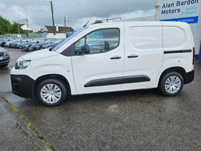 Image for 2020 Citroen Berlingo K9 LX 1.5 Bluehdi 75 650KG M 3