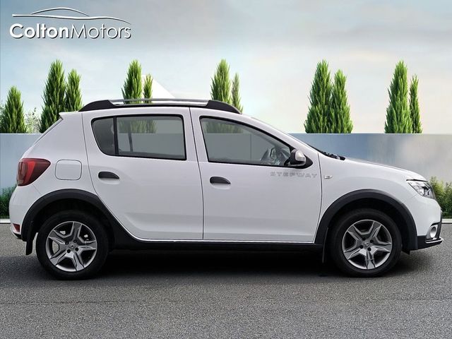 Image for 2021 Dacia Sandero Stepway Alternative 1.0i