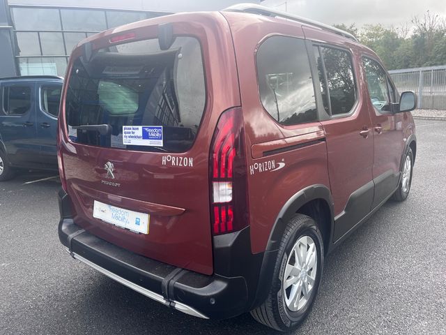 Image for 2019 Peugeot Rifter Wheelchair Access
