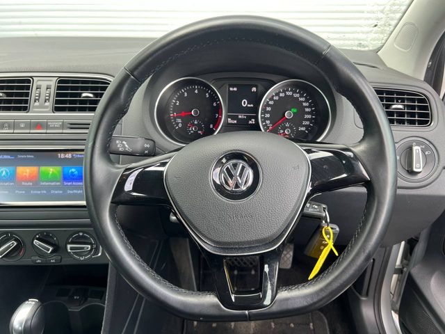 Image for 2016 Volkswagen Polo COMFORTLINE 1.2 TSI AUTO // SERVICE HISTORY // REVERSE CAMERA // AIR CONDITIONING