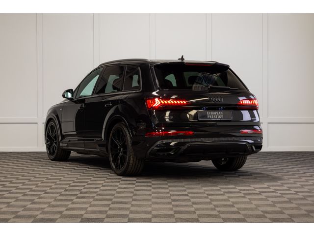 Image for 2023 Audi Q7 55 TFSIe Black Edition S-Line