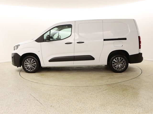 Image for 2022 Peugeot Partner 