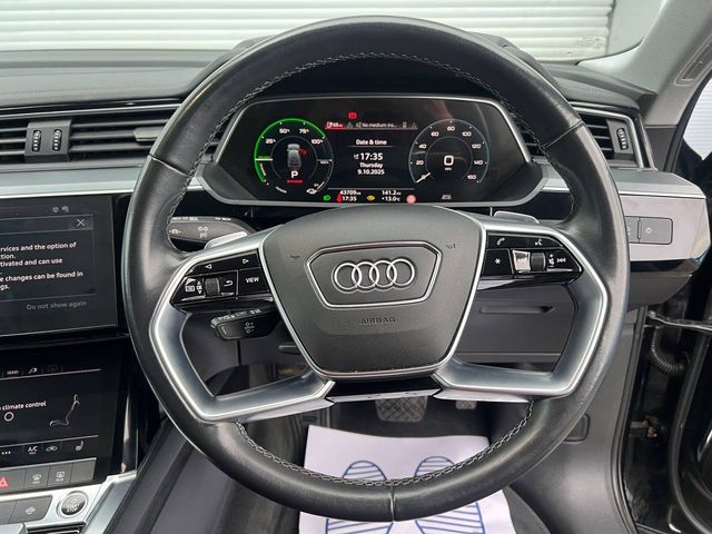 Image for 2023 Audi Q8 e-tron SPORT 50 QUATTRO SPORTBACK // 20" DIAMOND CUT ALLOYS // ADAPTIVE AIR SUSPENSION // APPLE CARPLAY/ANDROID AUTO
