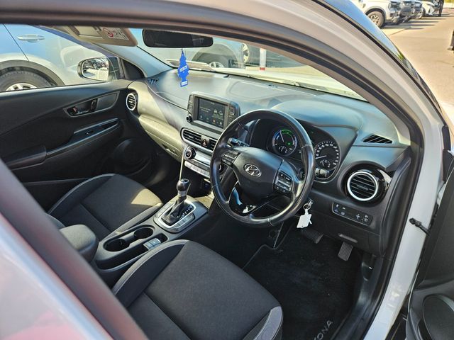 Image for 2021 Hyundai Kona Kauai Executive Hybrid 2 Tone 5DR AU