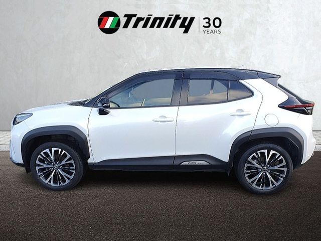 Image for 2023 Toyota Yaris Cross HIGH SPEC ** ELEC TAILGATE ** HEATED SEATS ** 1.5 HYBRID AUTO ** TRINITY MOTORS