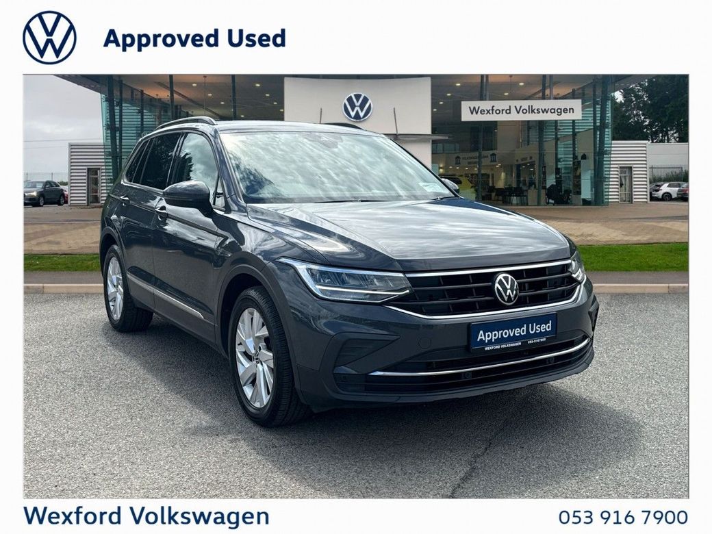 Image for 2023 Volkswagen Tiguan *Approved Used* LIFE 2.0TDI 122HP MANUAL