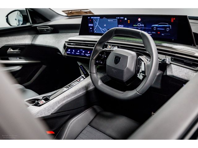 Image for 2026 Peugeot 3008 E-Allure 73kWh 210HP - includes Protection Pack