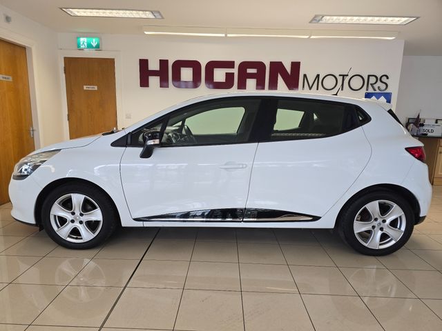 Image for 2014 Renault Clio Dynamique Nav 1.2 Petrol 5Dr H/B * New Model * 
