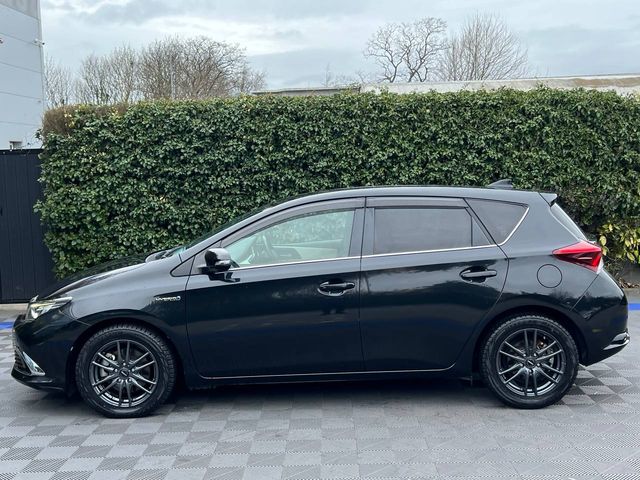 Image for 2016 Toyota Auris 1.8 HYBRID // LEATHER HEATED SEATS // CRUISE CONTROL // REVERSE CAMERA