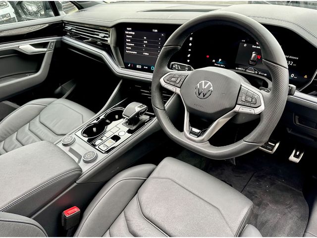 Image for 2025 Volkswagen Touareg V6 BLACK EDITION TDI