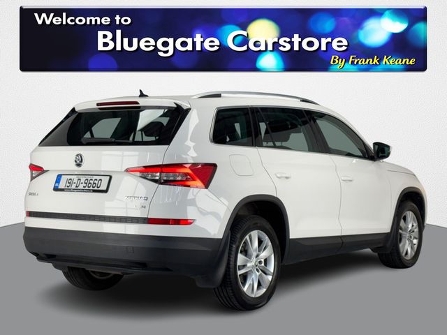 Image for 2019 Skoda Kodiaq 7SEATER AMBITION 2.0 TD 150 DSG 4X4**MULTIFUNCTIONAL STEERING WHEEL**BLACK CLOTH INTERIOR**PARKING SENSORS**ELECTRIC HANDBRAKE**TOUCH SCREEN MEDIA DISPLAY**APPLE CARPLAY**DUAL CLIMATE CONTROL**
