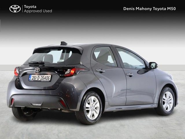 Image for 2026 Toyota Yaris Hev Luna