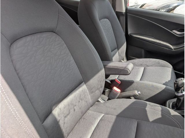Image for 2015 Hyundai ix20 Deluxe