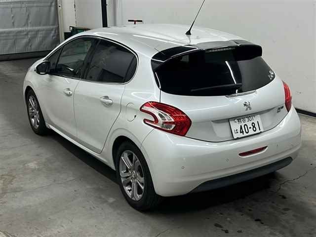 Image for 2014 Peugeot 208 1.2 AUTO