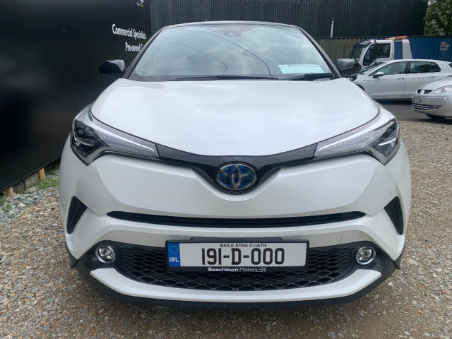 Image for 2019 Toyota C-HR 1.8 PETROL HYBRID AUTO SOL // LOW MILEAGE // EXCELLENT CONDITION // REVERSE CAMERA, CRUISE AND HEATED SEATS // VERY LOW MILEAGE // 