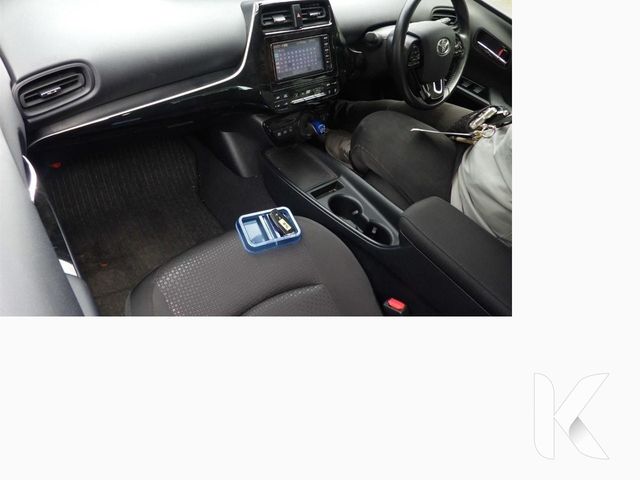 Image for 2020 Toyota Prius 1.8 HYBRID