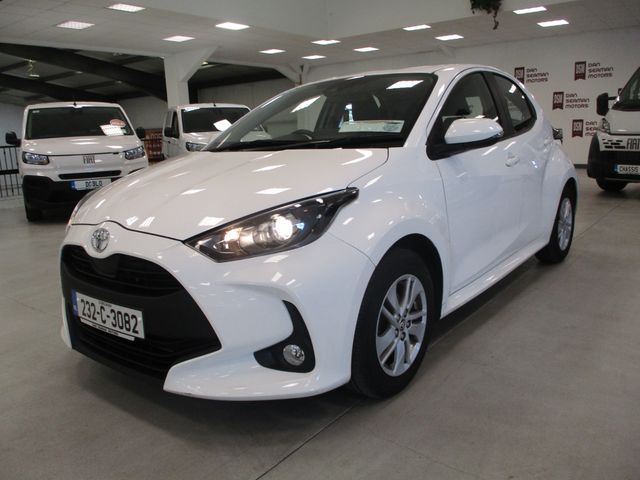 Image for 2023 Toyota Yaris 1.0 Luna 5DR-ONE OWNER-LOW KM'S-CAMERA-CARPLAY-A/C
