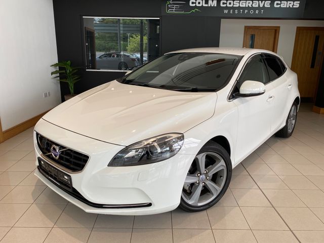 Image for 2013 Volvo V40 T4 180HP SE LUX Auto