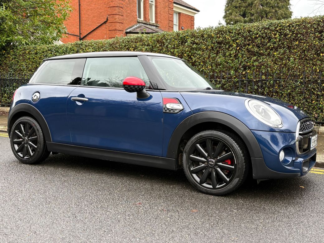 Image for 2015 Mini Cooper 2.0 S - MASSIVE SERVICE HISTORY 
