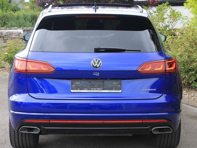 Image for 2022 Volkswagen Touareg R 462Bhp 
