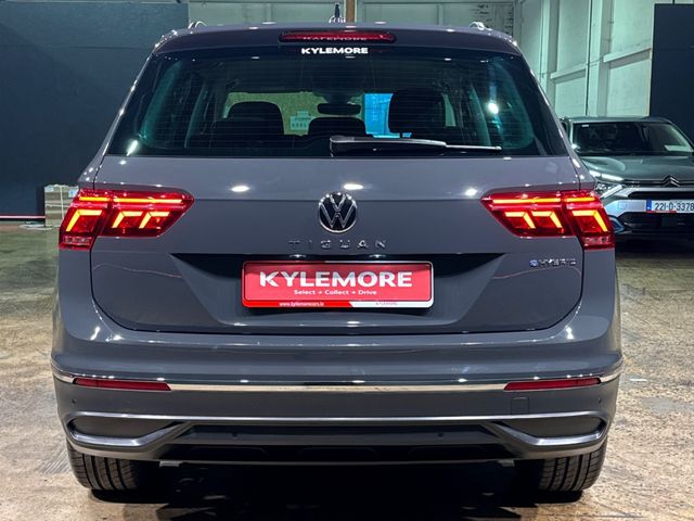 Image for 2022 Volkswagen Tiguan HYBRID AUTOMATIC 1.4L TSI PHEV - PARKING SENSORS - CRUISE CONTROL - A/C HEATING CONTROLS