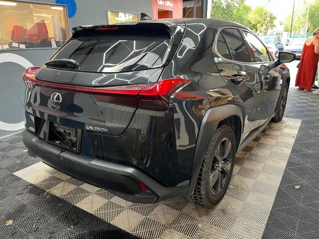 Image for 2020 Lexus UX 250H 2020 LEXUS UX UX250H BROWN EDITION 2.0 AUTOMATIC / CRUISE CONTROL / PARKING CAMERA / ELECTRIC MEMORY & HEATED SEATS / HEATED STEERING WHEEL AND MORE