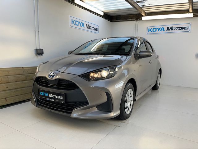 Image for 2020 Toyota Yaris X EDITION 1.5 PETROL HYBRID AUTOMATIC // FULL PARK ASSIST // PRIVACY PACK // REVERSING CAMERA // BLUETOOTH MEDIA // LANE ASSIST // IDEAL STARTER CAR // VERY ECONOMICAL