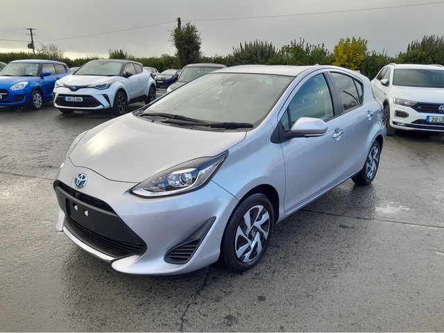 Image for 2020 Toyota Aqua STYLE BLACK