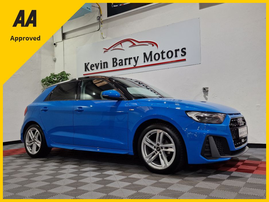 Image for 2021 Audi A1 25TFSi S LINE SPORTBACK AUTOMATIC **TOP SPEC / 17" S LINE ALLOYS / APPLE CARPLAY / ADAPTIVE CRUISE CONTROL / HEATED FRONT SEATS / REVERSE CAMERA / VIRTUAL COCKPIT / WIRELESS PHONE CHARGING**