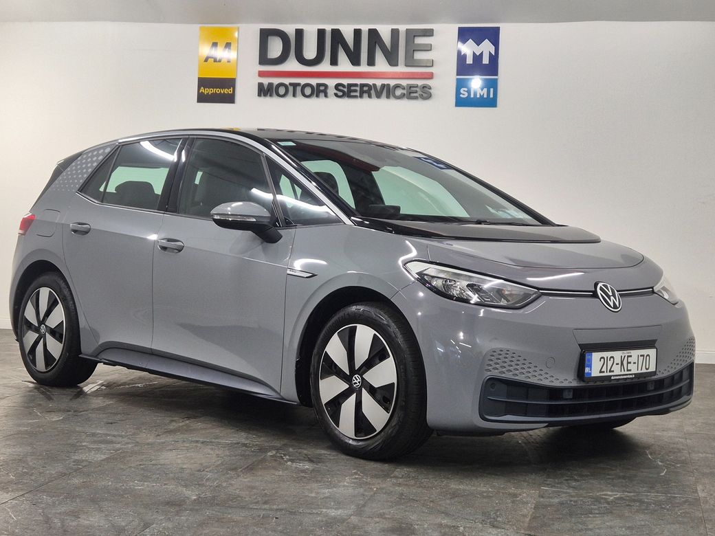 Image for 2021 Volkswagen ID.3 **PRO 150 KW**LIFE**58KWH**5DR AUTO**2 KEYS*SAT NAV**HEATED SEATS**HEATED STEERING WHEEL**PARKING SENSORS**LOW KMS**POWER-FOLD MIRRORS**COLLISION WARNING**ADAPTIVE CRUISE CONTROL**CARPLAY** WARRANTY**