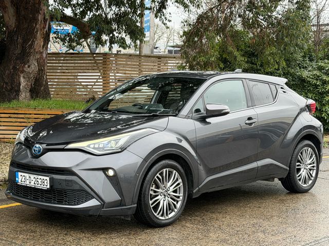 Image for 2023 Toyota C-HR Hybrid. Keyless Entry. Apple CarPlay