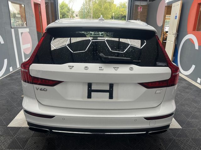 Image for 2022 Volvo V60 2022 VOLVO V60 4wd RECHARGE PLUG-IN HYBRID T6 AWD 2.0 AUTOMATIC / CRUISE CONTROL / PARKING CAMERA / ELECTRIC MEMORY & HEATED SEATS / PANORAMIC SUNROOF / HEATED STEERING WHEEL / APPLE CARPLAY AND MORE