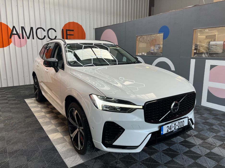 Image for 2024 Volvo XC60 2024 VOLVO XC60 RECHARGE T6 PLUG-IN 2.0 AUTOMATIC / CRUISE CONTROL / 360 CAMERA / ELECTRIC MEMORY & HEATED SEATS / PANORAMIC SUNROOF / HEATED STEERING WHEEL / APPLE CARPLAY AND MORE
