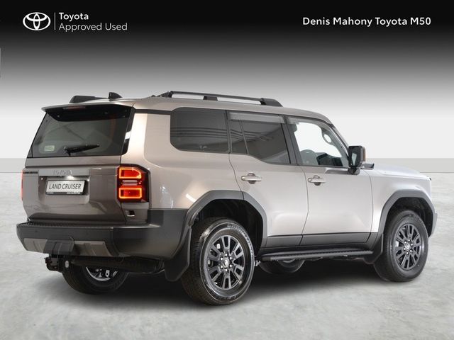 Image for 2026 Toyota Landcruiser Commercial