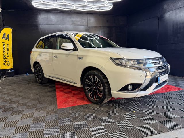 Image for 2017 Mitsubishi Outlander phev