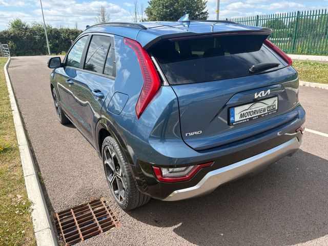 Image for 2025 Kia Niro Phev Special Edition SHOWROOM 5DR Auto, Bluetooth, Sat Nav, Reversing Camera, Climate Control, Heated Seats, Selectable Drive Mode, Parking Sensors, Blind Spot Detection, 7 year warranty, 3 years AA 