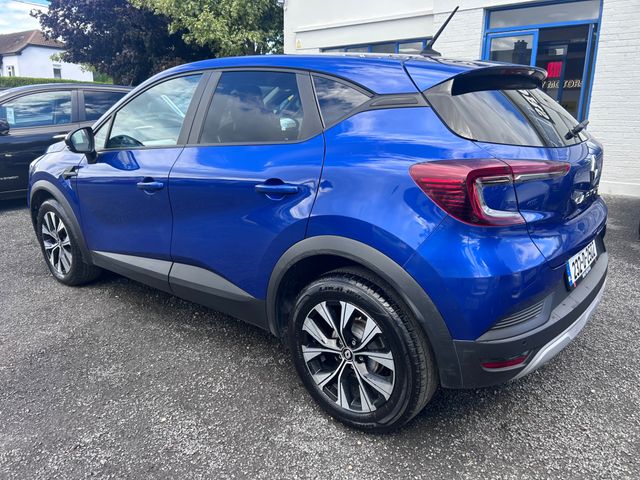 Image for 2023 Renault Captur 2023 RENAULT CAPTUR 1.3 PETROL AUTO EVOLUTION