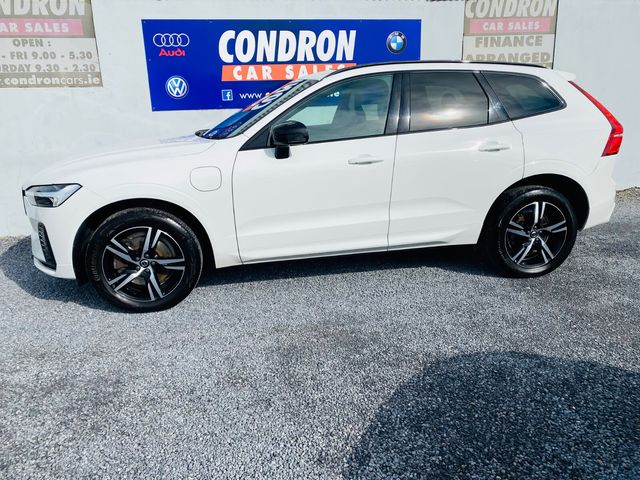 Image for 2022 Volvo XC60 PHEV T6 (340hp) R-Design AWD
