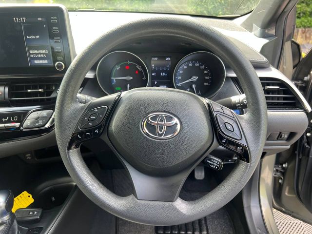 Image for 2022 Toyota C-HR 1.8 HYBRID AUTO // 17" ALLOYS // 360 PARKIGN CAMERAS // BLUETOOTH MUSIC