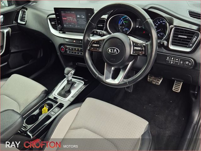 Image for 2021 Kia Ceed 1.6 CRDI PHEV Trailer